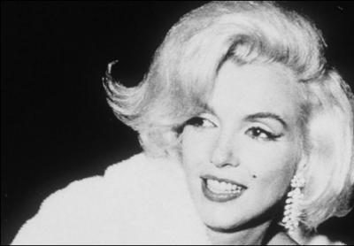 Pour quel président, Marilyn Monroe chanta  Happy birthday to you mister president ...   ?
