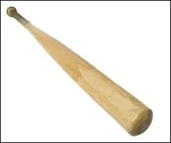 Avec quoi frappe-t-on la balle au base-ball ?