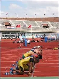 Quel athlte a reu une mdaille d'or aux championnats d'Europe d'athltisme pour le 100 m ?