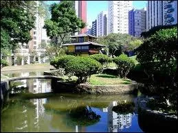 L'avant-dernire tape nous mne  Curitiba. O se trouve cette localit ?