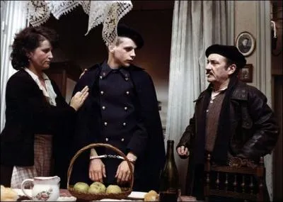 En 1980 dans ce film d'Yves Boisset il joue avec Jean-Pierre Aumont et Jean-Claude Dreyfus ... .