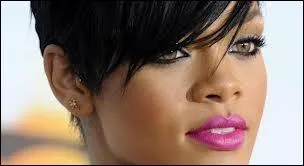 Quelle est cette chanteuse ?