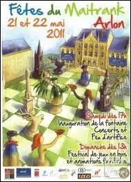 Chaque anne, l'avant-dernier weekend du mois de mai, la ville d'Arlon est anime par les  ftes du Maitrank . Savez-vous ce qu'est le  Maitrank  ?