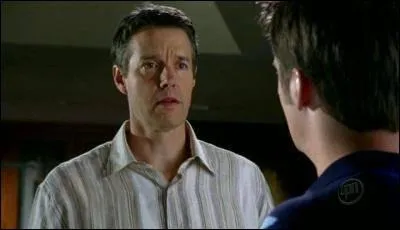 Qui interprte le rle de Jake Kane ?