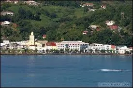 Je me rends  La Trinit, o la population porte le gentil ...