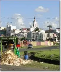 Comment appelle-t-on les habitants du Lamentin ?