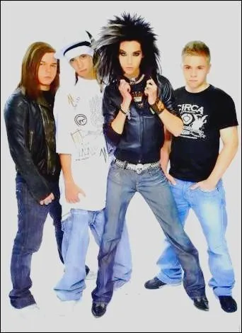 Nomme les membres dans l'ordre.