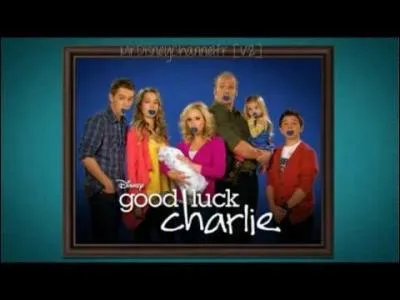 Dans  Bonne chance Charlie , combien la famille Duncan a-t-elle d'enfants ?