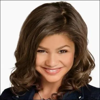 Dans  Shake It Up , qui est le frre de Rocky Blue ?