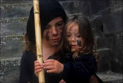 Dans  Les misrables  de Victor Hugo, comment Fantine, avait-elle appel sa fille surnomme Cosette ?