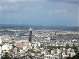 Cali fait penser au pseudonyme d'un chanteur. C'est galement une ville sur le continent amricain. O est-ce ?