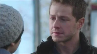 Avec qui essaye-t-il de retrouver la mmoire ?