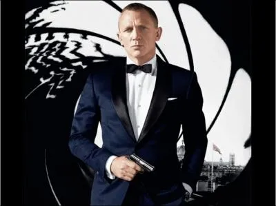 Qui a chant la chanson du nouveau James Bond ?