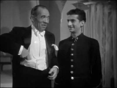 Et pour finir, Louis de Funs dans son tout premier film, qui est :