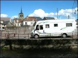 Les habitants de la commune de Moulins-Engilbert sont les ...