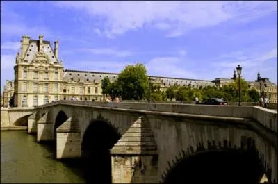 Quel est ce pont parisien construit en 1689 ?