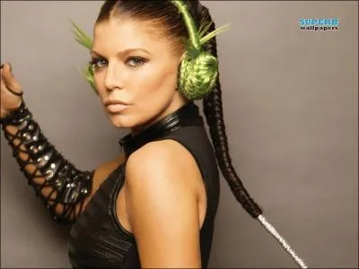 Groupe amricain de renomme mondiale, Fergie vous apporte sa touche de fminit !