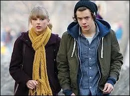 Avec qui est-il en ce moment ?