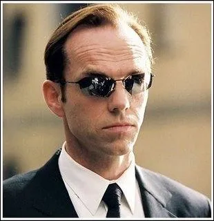L'agent Smith est tu par No dans le premier opus. Mais pourtant, il revient dans le deuxime, et dit  No qu'il n'est plus un agent. Pourquoi ?