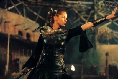 Qui incarne-t-elle dans  Eragon  ?