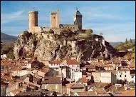 Nous allons  Foix, prfecture Arigeoise. Ses habitants sont les ...