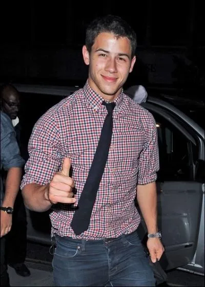 Son quipe favorite baseball :