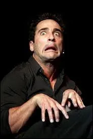 Quel humoriste est sur la photo ?