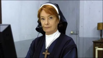 Dans cette srie de 21 pisodes de 90 minutes, diffuse entre 2002 et 2011, Philippe Khorsanddonne des soucis  l'hrone ...