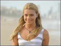 De qui Bella est-elle amoureuse ?