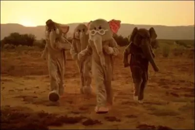 Non, ce ne sont pas de vrais lphants, mais de quel clip provient cette photo ?