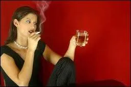 ''Quand mon ange gardien, en se croisant les ailes / Me dira tu viens, là-haut y a du soleil / Un dernier mégot, le verre du condamné / Un baiser de Margot et vive l'éternité.''