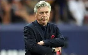 Qui est cet entraneur ?