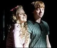 Ron a une petite amie, qui est-ce ?