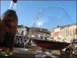 Je me rends dans la ville de Labastide-d'Armagnac, o les rsidents se nomment les ...