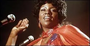 Cet air est indissociable de la victoire franaise  la coupe du monde de football de 1998. Pourtant,  J Will Survive  date de 1979 : qui en est la chanteuse ?