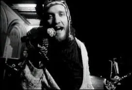  Two Princes  est un tube de la dcennie 90. Qui en est l'interprte ?