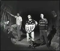 Quel groupe est l'interprte de la chanson  Filestarter  en 1996 ?