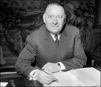 Amen par deux fois  exercer l'intrimde la prsidence de la Rpublique ... .