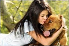 Combien Selena a-t-elle de chiens ?