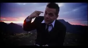 A quel clip appartient cette image ?