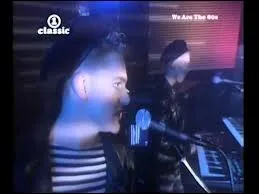  Oh l'amour  est indissociable de ce groupe; quel est son nom ?