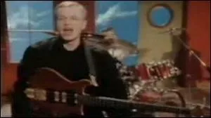 Quel groupe britannique enregistra  Lessons in Love  ?