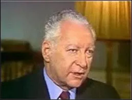 Qui est cet homme politique ?