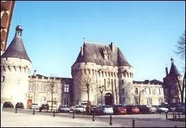 Je vous emmne  Jonzac, ville de Charente-Maritime o les habitants se nomment les ...