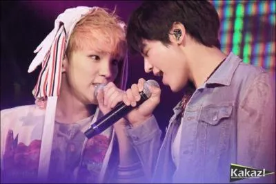 Avec quel membre des F(x), Key et Minho chantent-ils  Get Down  (rap) ?