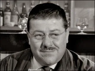 On a fini par se retrouver autour d'une table et on a bu un alcool qui date du Mexicain, du temps des grandes heures, mais on a du arrter la fabrication, y'a des clients qui devenaient aveugles.