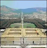 Comment se nomme cette ville de Campanie dote d'un clbre Palais Royal ?