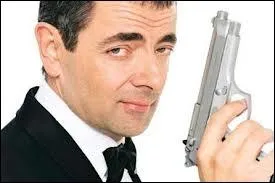 Quel film mettant en scne Rowan Atkinson est une parodie des films de James Bond ?
