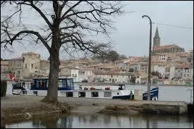 Je vous emmne dguster un bon cassoulet  Castelnaudary, ville Audoise o les habitants se nomment les ...