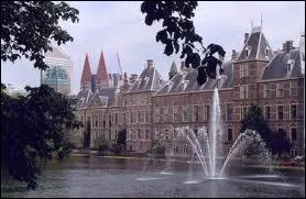 O se trouve Den Haag ?